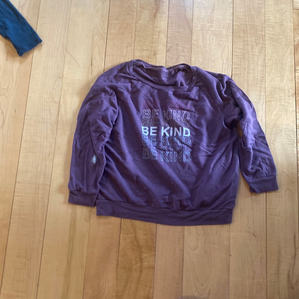Maroon sweater